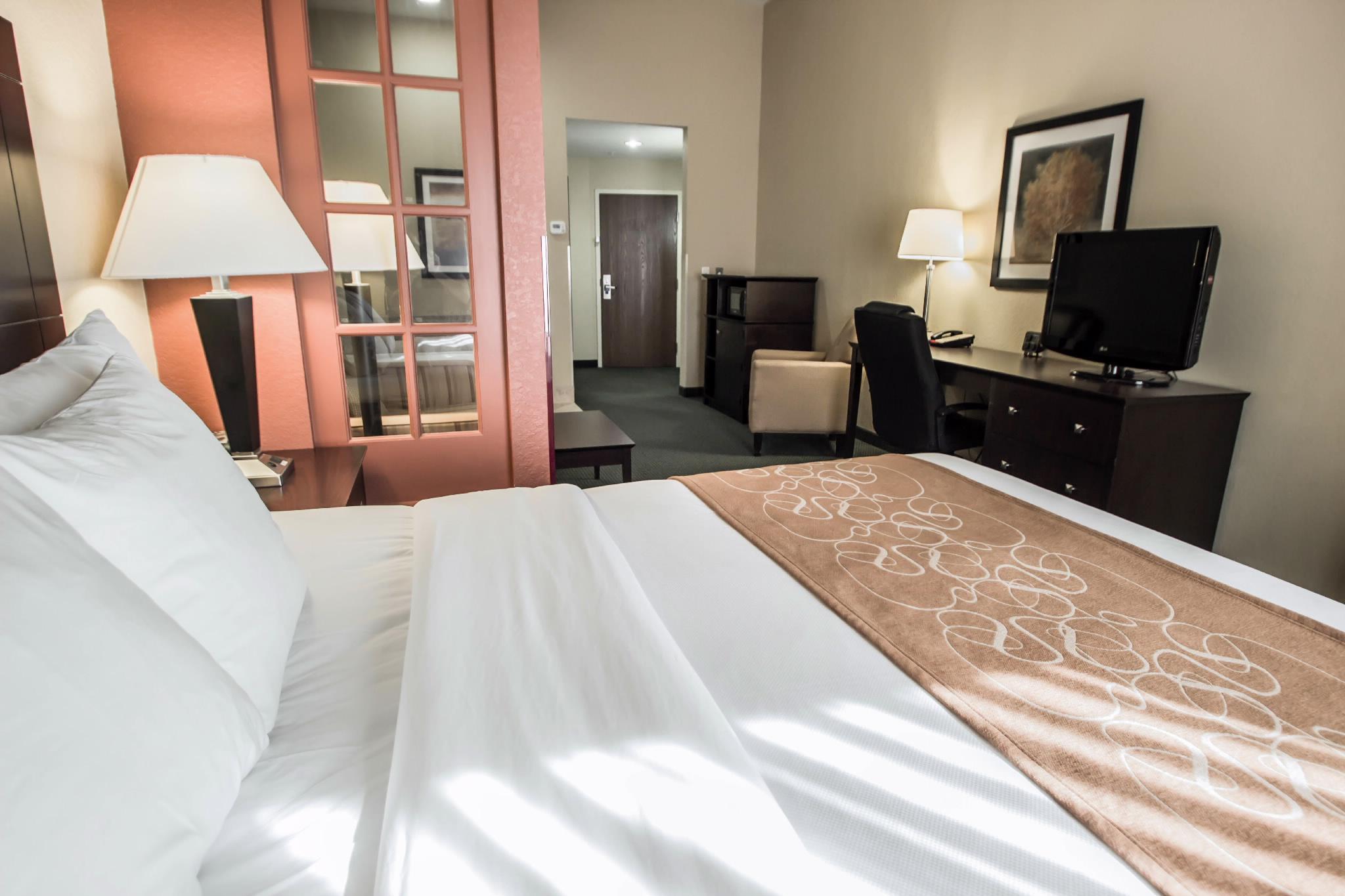 Comfort Suites Orlando Airport Екстериор снимка