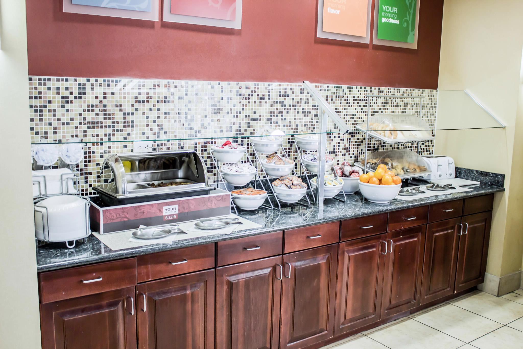 Comfort Suites Orlando Airport Екстериор снимка